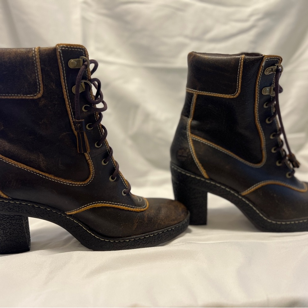 Timberland Brown Lace-Up Heeled Boots Size 8